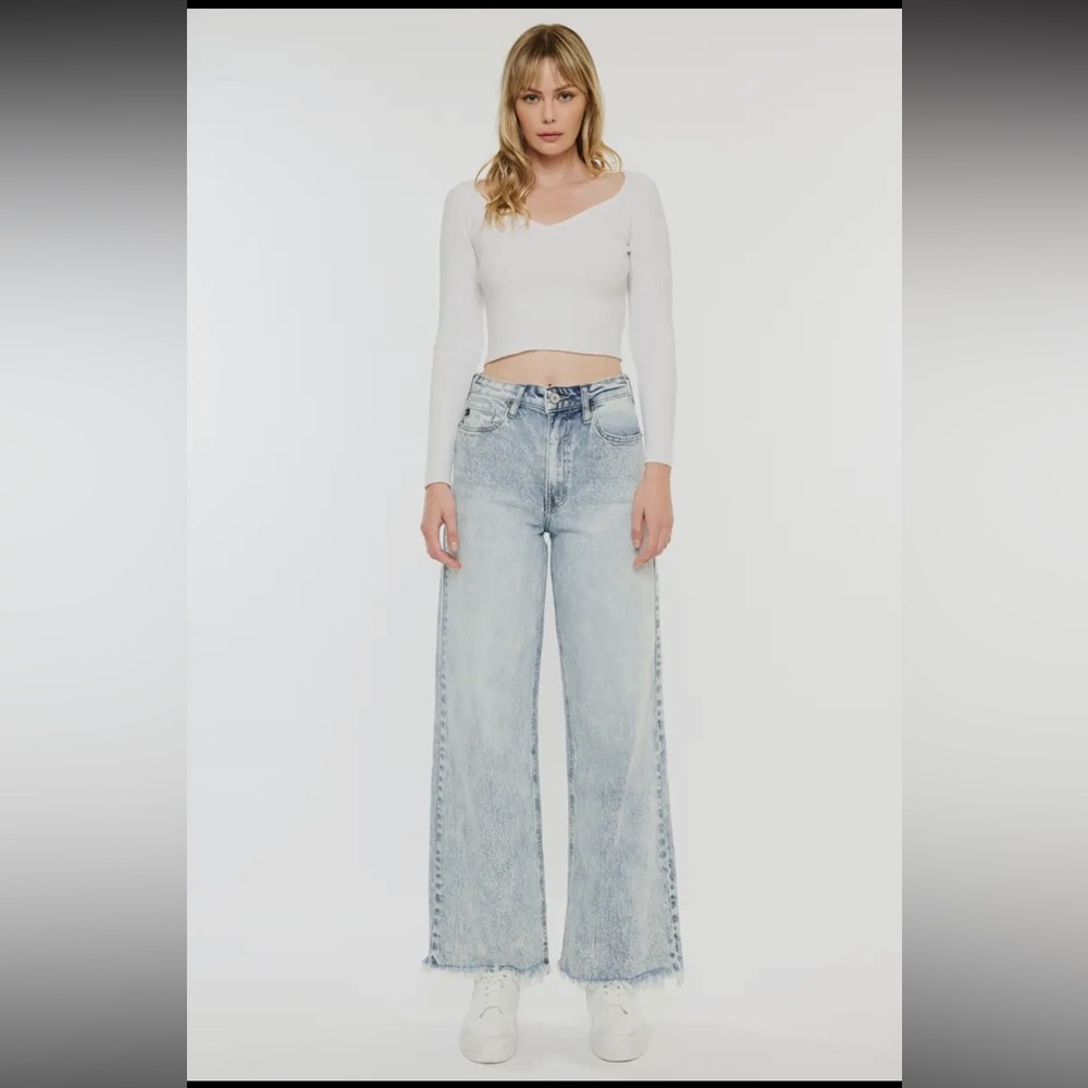 Colbie Wide-Leg Jean Light Wash